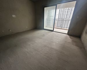 盛科城小区 5房2厅170万