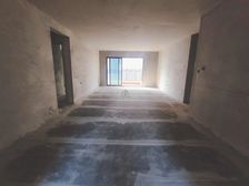 东边套洋房 南宁龙光天瀛4房2厅毛坯