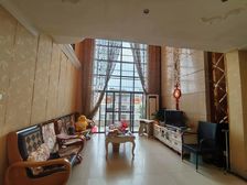 阳光新城碧涛苑7房3厅140万