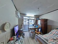 罗秀三村3楼南北两房一厅,楼层好诚意出售