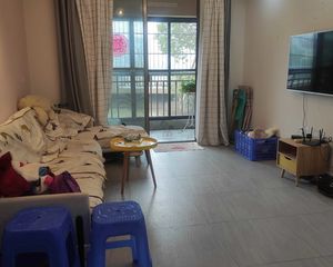 盛天青山郡 2房2厅68万