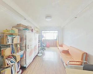 业主诚售,看房方便,满五年,楼层佳,价格可谈。