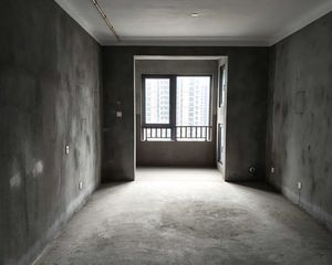 春江明月3室2厅1卫南朝向186.0万元/套出售