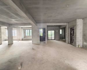 龙域香醍半岛4房2厅68.00万