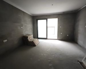 富力御官山4室2厅2卫南朝向168.0万元/套出售