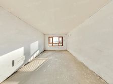 此房格局好、好户型、视野宽阔、采光充足.