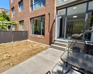 轻轨终点站精装南北通厅带大花园多层洋房出小区市场公交周六大集