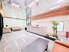 蜀道集团总部豪装半层 百平老总办公室带淋浴间 十八隔间