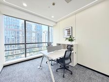 正对电梯口双面采光现房!房东直租带全套品质家私5隔间30工位