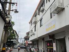 皮市街闾邱坊巷口286平两开间三层年租16万含税价398万!