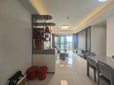 龙光玖珑臺 3房2厅66万