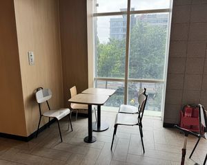 西二旗地铁口一拖二商铺出售年化9% 麦当劳承租10年租期