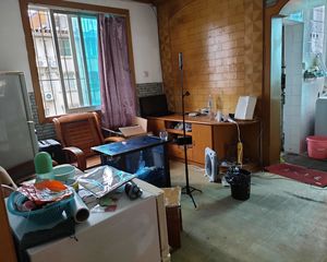 南宁市工商局行政管理局宿舍地铁口 精装修