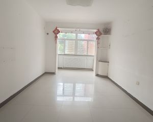 花园里一期经典小户型,居住舒适度高