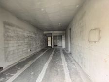 盛邦滨江府4房2厅180万