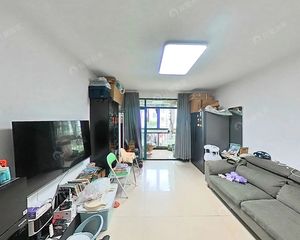 位置安静,采光好,中间楼层,南北通户型,一梯两户,看房随时!