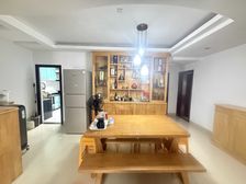 龙胤凤凰城4房2厅精装65.00万