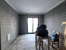 中旅城(三期) 楼层好 满二 带电梯 产权清晰 小三房
