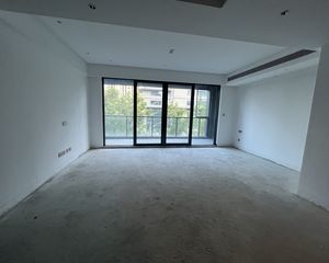 春风景里4室2厅3卫南朝向649.0万元/套出售