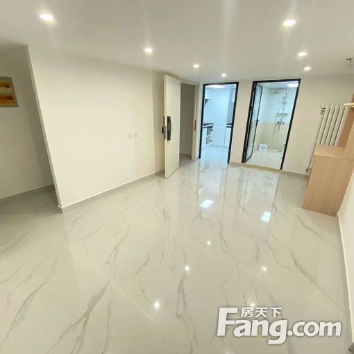 朱辛庄 开间首次出租 家具家电齐全 近地铁 近商场 随时看房