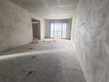 西建冠城世家6房2厅90.00万