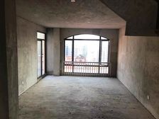 凤景湾长湖路4房2厅550万