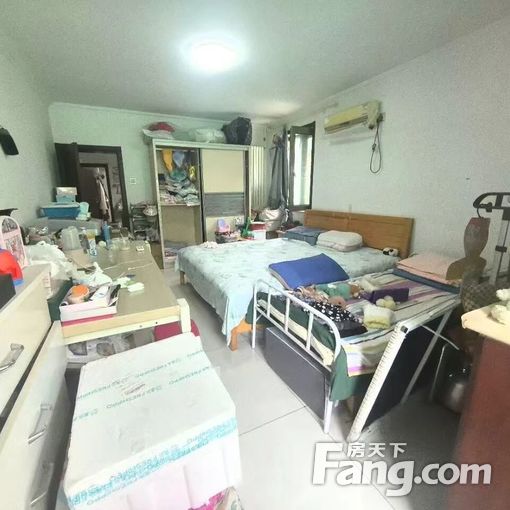 泥洼地铁站 西国贸 前泥洼一区 温馨2居室出租