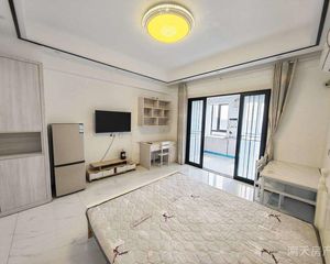 万宝公馆1室1厅1卫东朝向55.0万元/套出售