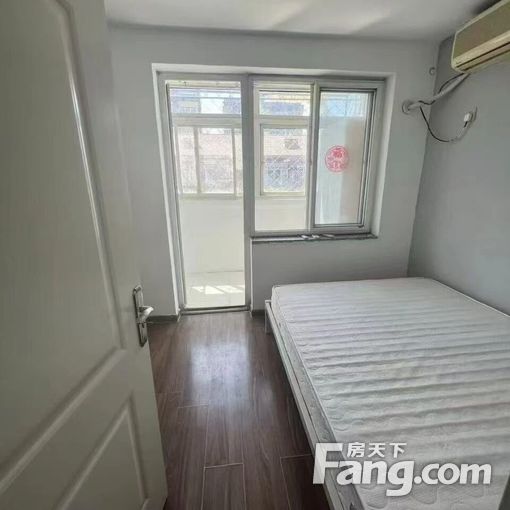 北大南门海淀路小区正规主卧出租随时看全齐地理位置好交通方便