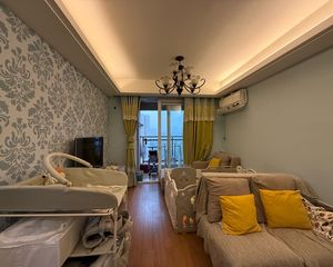 沙坪坝区 万科金色悦城四期 二房 69万