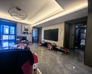 骆城芳洲3室2厅2卫南朝向180.0万元/套出售