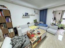 大两居 精装好房 带电梯 正南朝向 商品房 中间楼层