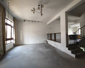 维拉小镇乾园4室3厅5卫南朝向430.0万元/套出售