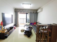 万科城南区少住保养好,家具家电齐全,中间层西南向采光通风好