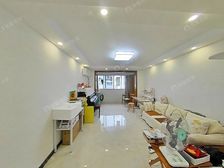 自住精装修,03年现浇商品房,板楼经典无挑剔户型,看房方便