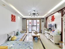 总高5层带阁楼 露台!精装修30万拎包入住!采光通风好,诚售