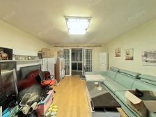 带大阁楼 地、铁口 位置安静 商品房小区