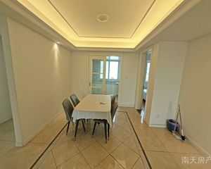 中梁首府4室2厅2卫南朝向290.0万元/套出售