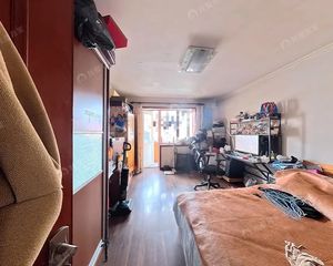 小关北里24号院南北通透2居中楼层采光好