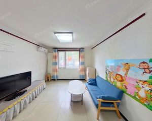 出门就是地铁 1号线梨园站 新城嘉园 南北通透两居室