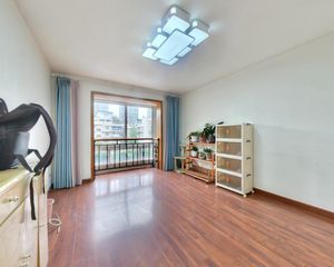 水岸花园 2室2厅 东北