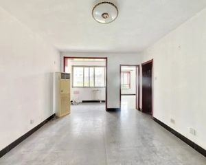 蓝岸森林 三楼两室 南北通透好户型 诚意出售