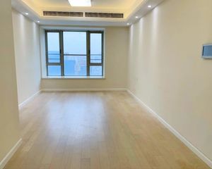 澳门拱北口岸旁 格力广场精装3房2厅南北通商业配套成熟有钥匙