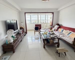 杨家漕路46弄4室2厅2卫南朝向150.0万元/套出售