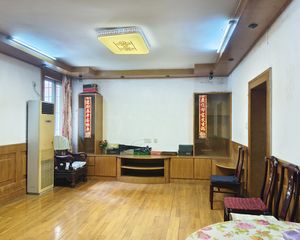 联丰玫瑰苑(48弄) 商品住宅 正南朝向 大两居 停车方便
