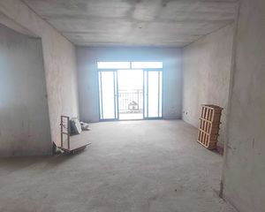汇贤居 4房2厅145万