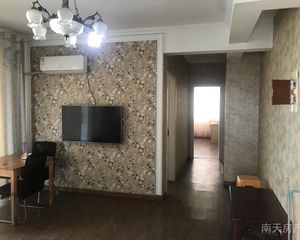 明湖花苑三期4室1厅1卫南朝向172.0万元/套出售