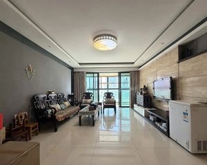 新时代3室2厅2卫南朝向428.0万元/套出售