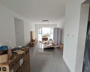 华润万象华府4房2厅160万