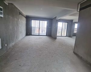 裕和佳苑3室2厅2卫南朝向195.0万元/套出售
